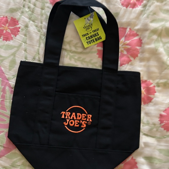 NWT Trader's Joe Halloween Tote-Black - Picture 2 of 6